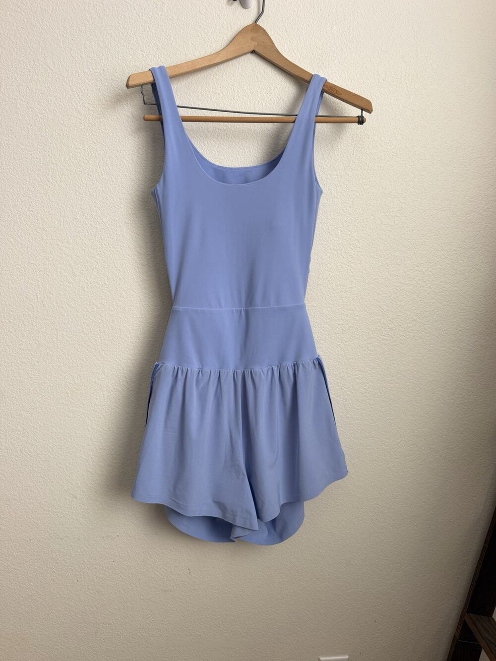 Nwot FABLETICS WOMEN'S Cut Out Shorts Romper Small Sky Blue